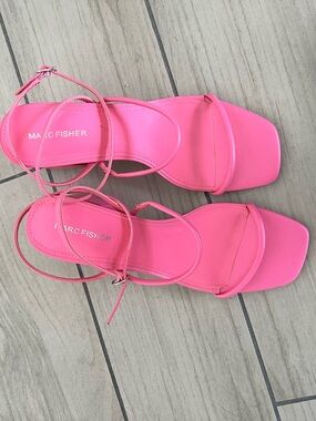 Marc Fisher Pink Strappy Block Heel Sandals!